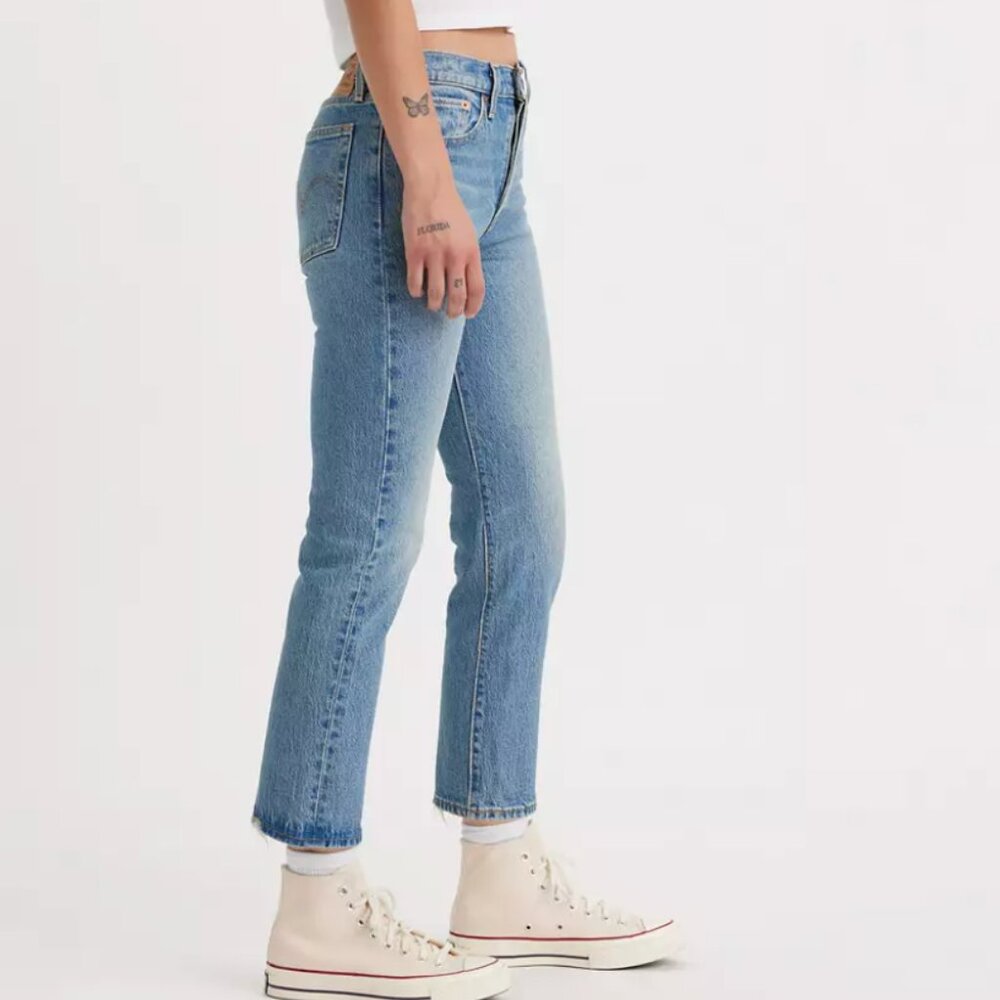 Levi’s Wedgie Size 26 Light Blue